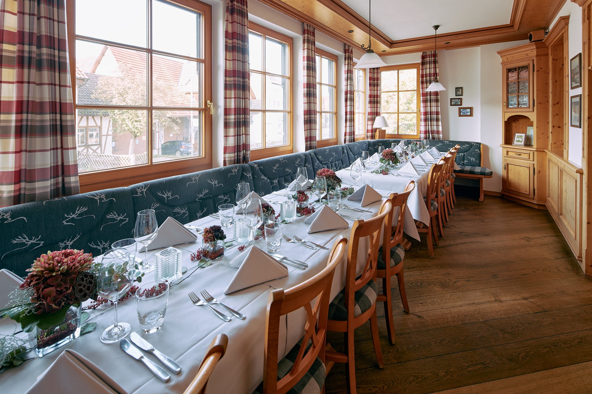 05-StGeorgenstube-Raeume-Catering-Feier-Restaurant