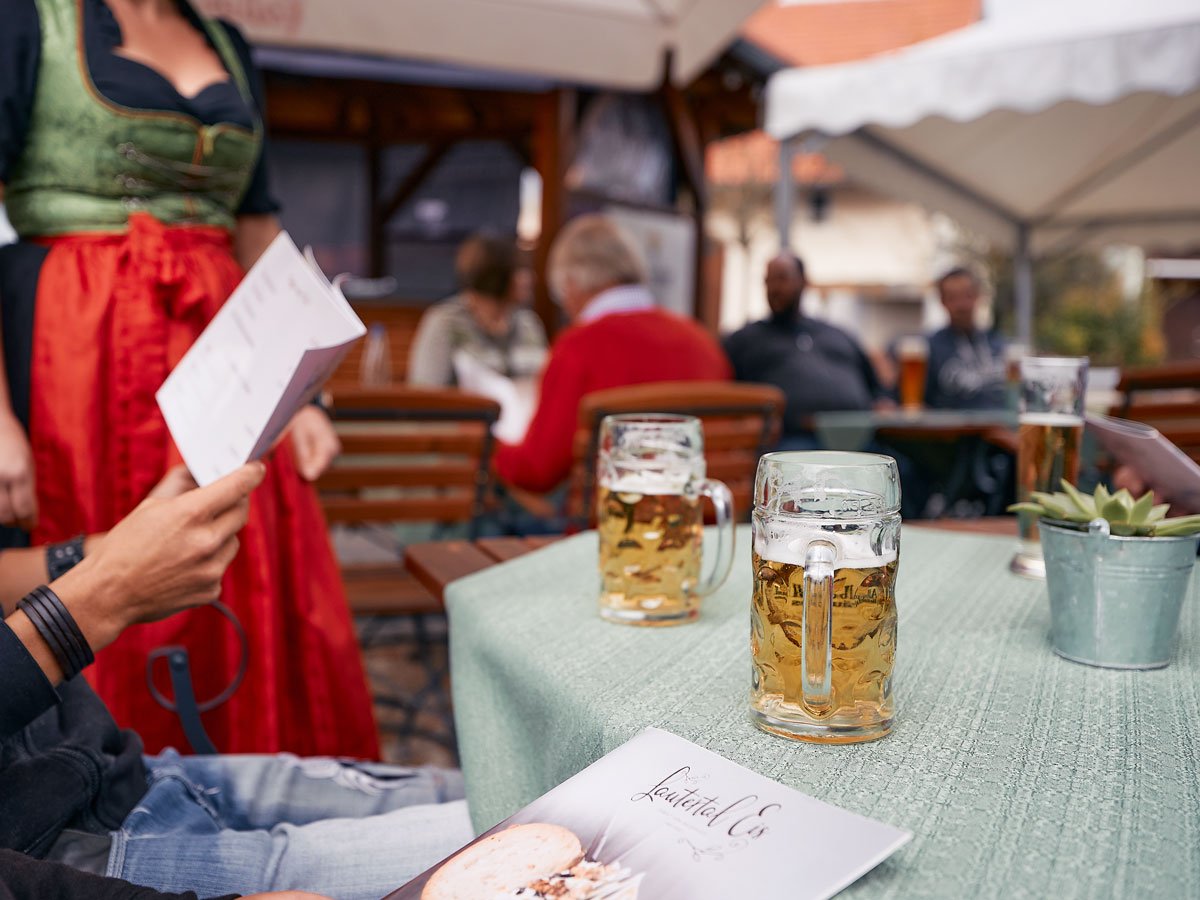 teaser-firmenfeier-catering-biergarten-service-fest-feiern-3